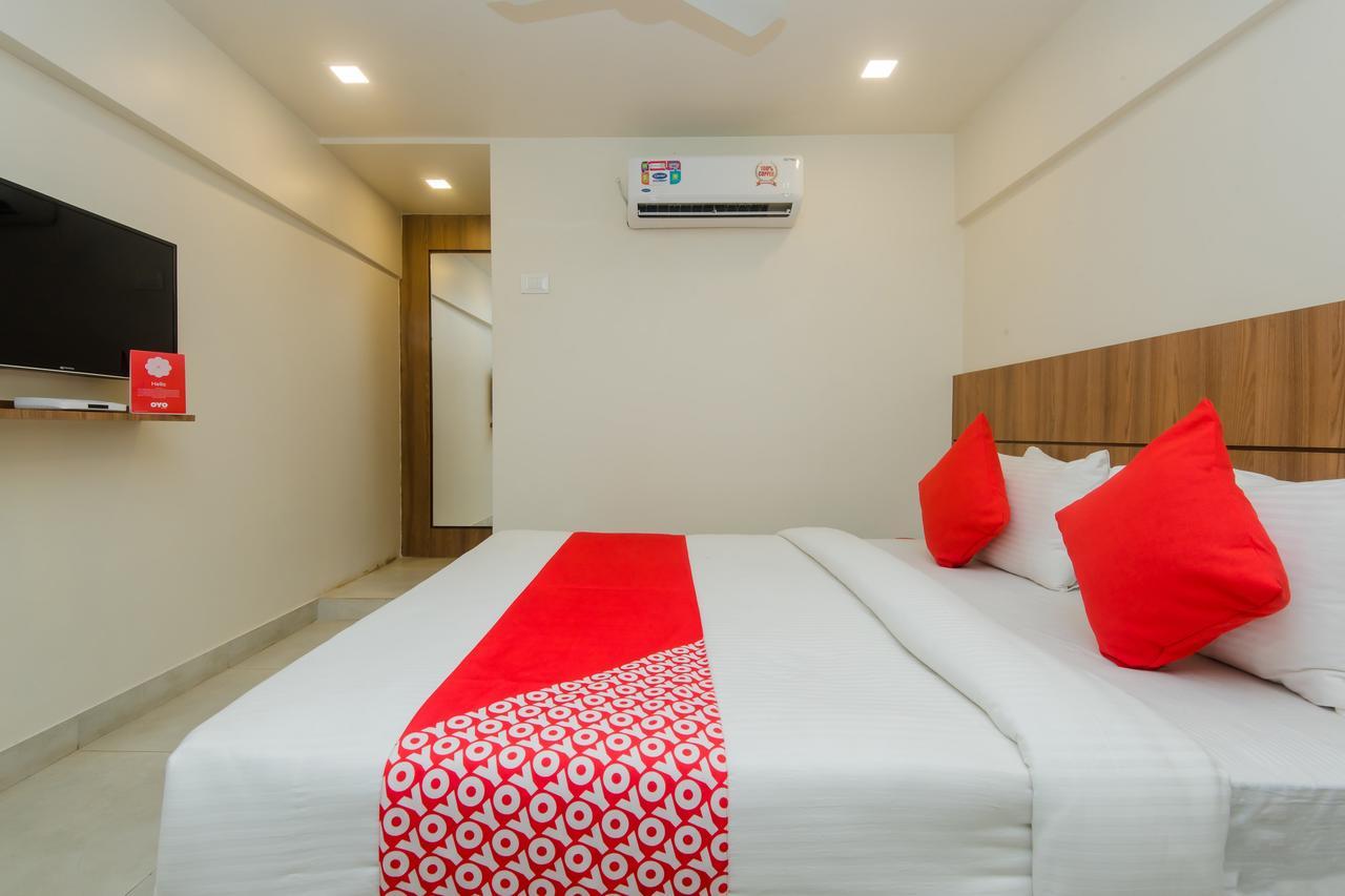 Oyo 13857 Hotel Imperial Umele エクステリア 写真